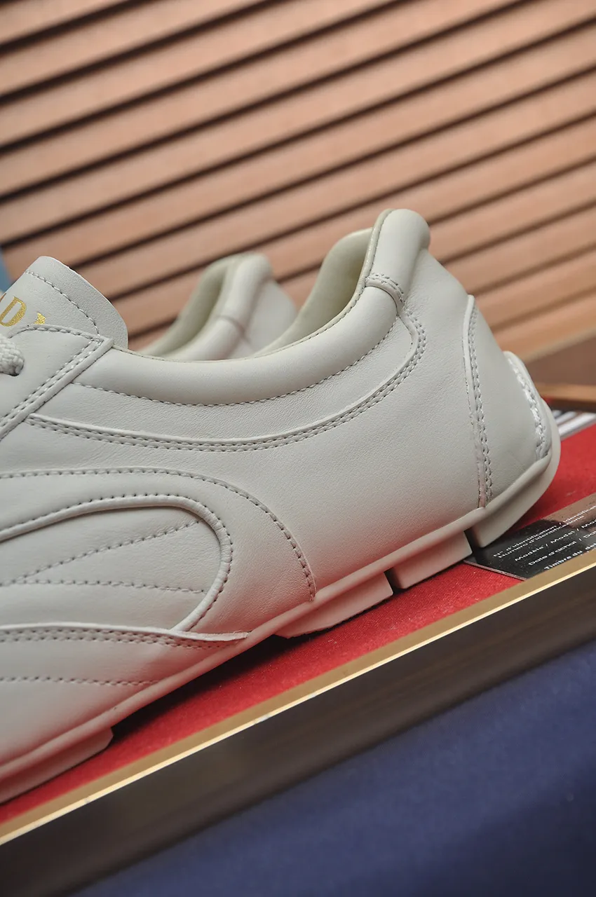 Men's shoes 💰560💶【PRADA】Prada casual shoes for couples, originally developed 1:1, made of high-mercerized cowhide with imported cowhide, silk sheepskin lining, rubber outsole, comfortable and soft on the feet, size for women: 35 to 40. Male 38 to 48💰🔥🔥🔥🔥🔥